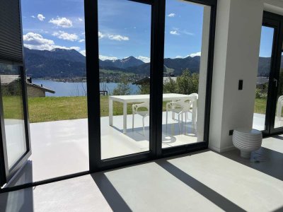 Blick über den Tegernsee mit Garten
120qm, 3 Zimmer, 2 Vollbäder (1 Dampfbad)
