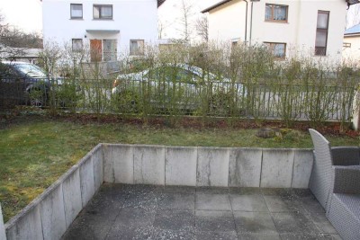 Mayence Immobilien: Schöne 2 Zimmerwohnung mit Terrasse in Gau-Algesheim!! inkl. Einbauküche!!