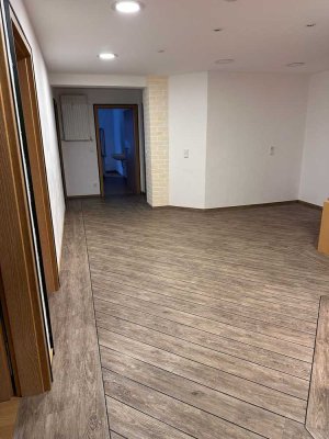 Souterrain Wohnung. Winterberg Stadtmitte. WG-geeignet