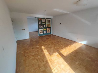 Geschmackvolle 3,5-Zimmer-Wohnung mit Balkon in Siegburg Nord
