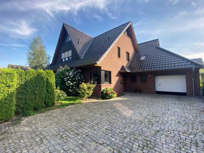 Top-Angebot ! Mehrgenerationen - 7 Zimmer Architektenhaus mit Einliegerwohnung in Toplage
