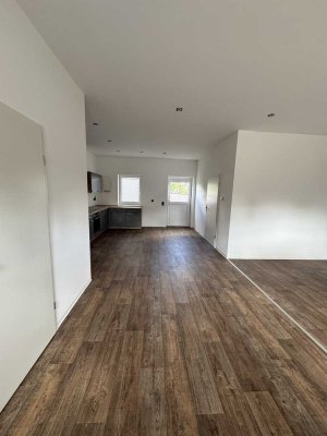 Neuwertige Wohnung mit zwei Zimmern und Einbauküche in Kirchlengern