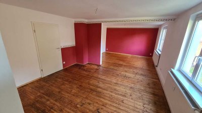 4-Zimmer-Hochparterre-Wohnung 91 m² mit eigenem Garten + Parken – viel Platz, viel Ruhe, viel Grün