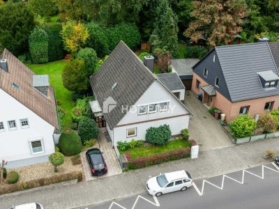 Komfortables Einfamilienhaus mit fünf Zimmern, moderner Haustechnik und grüner Wohlfühloase