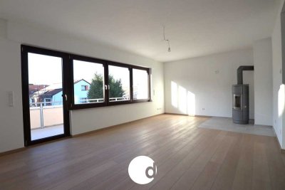 Hochwertige DG-Wohnung mit großem Westbalkon in ruhiger Aussichtslage