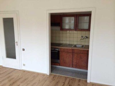 2 Zimmer, Zentral, Einbauküche
