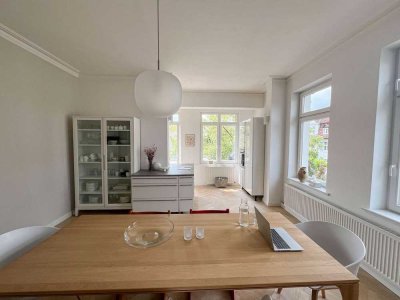 Altbauflair mit Balkon und Stil – Ihre Chance auf ein Stück Innenstadt