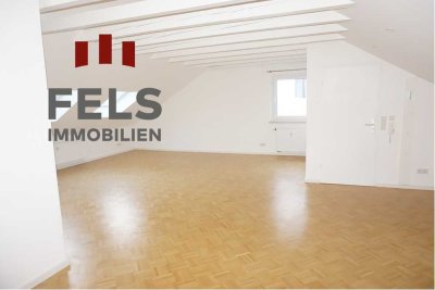 Wunderschöne 2 Zi-DG-Wohnung (max. 2 Personen) in Dietzenbach-Hexenberg