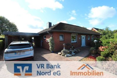 -Wohnen zur ebenen Erde- sehr gepflegtes und modernisiertes Einfamilienhaus mit Carport