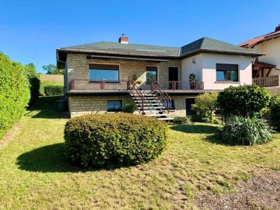 3,5 Zimmer Whg. in 2-Familienhaus (mit neuwertigerEinbauküche, Sauna, Terrasse, Gartenmitbenutzung)