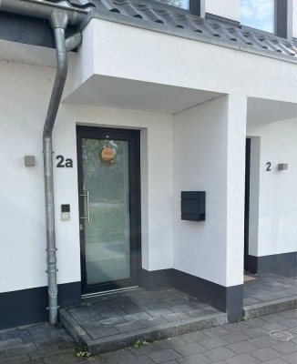 Gehobene und großzügige Maisonette-Wohnung mit privatem Eingang