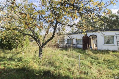 Schönes Erholungsgrundstück mit gestaltbarem Bungalow