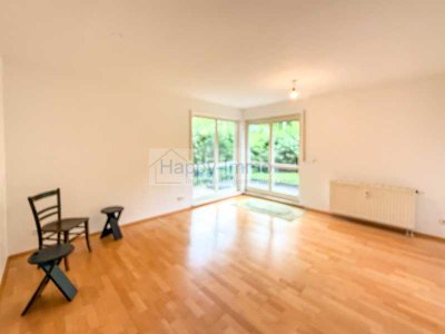 2 Zimmer Erdgeschoßwohnung mit großem Garten / Terrasse / EBK /  TG Platz