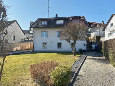 Deggendorf: Modernisiertes 3-Familienhaus  m. herrlich angelegtem Garten Nh. Schulzentrum!
