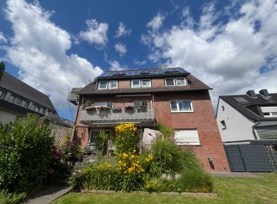 Charmante 1,5-Zimmer- 3 Obergeschoss mit Balkon, Garage