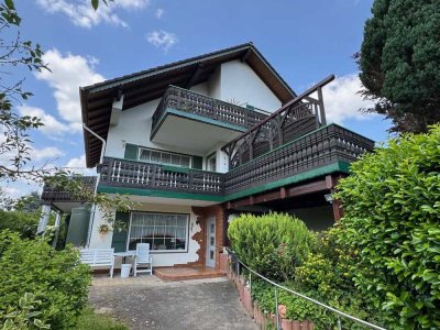 !PROVISIONSFREI! Wohlfühl-Domizil: Familienhaus in Staufenberg-Spiekershausen (5 Zi/188 m², Balkone/