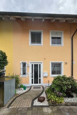Geräumiges Reihenmittelhaus in sonniger Lage