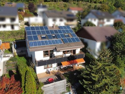 2-3 Familienhaus in Aussichtslage