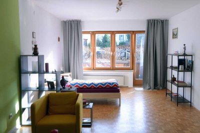 Hübsches Apartment mit sonnigem Süd-Balkon, zentral aber ruhig!