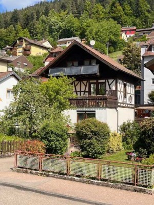 Gemütliches Einfamilienhaus mit Charme. Wohlfühlort für die ganze Familie