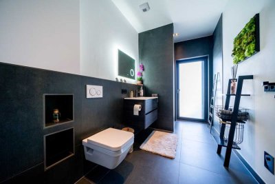 Exklusive Penthousewohnung mit Neubauküche & großer umlaufender Terrasse