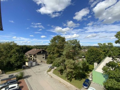 Ein erhabenes Gefühl mit Blick auf die Altstadt - Solide 3-Zi.-Maisonette-Wohnung mit TG-Stellplatz