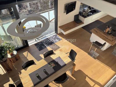 Außergewöhnlich, hochwertig, stilvoll, großzügig. Maisonette mit Einliegerwohnung u. Doppelgarage.