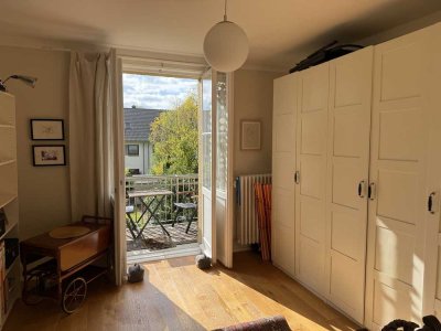 Helle und gepflegte 4-Zimmer Wohnung mit Balkon und Garten in Berlin-Kladow
