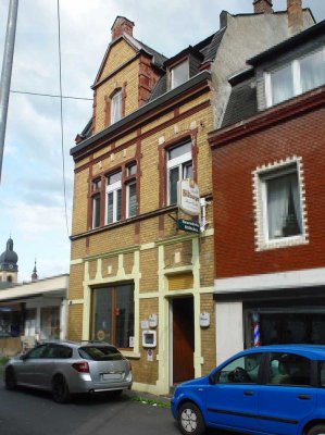 Das Objekt für Kapitalanleger und/oder Selbstnutzer!  Wohn- und Geschäftshaus mit 3 Einheiten