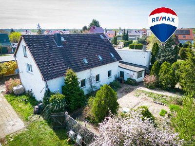 Ihr neues Zuhause: Gepflegtes Einfamilienhaus mit Wohlfühlambiente und Extras