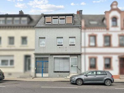 Einfamilienhaus mit kleinem Ladenlokal in Koblenz-Metternich