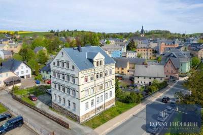 WOW! 4-Raum-Dachgeschosswohnung mit Wanne und Dusche in Thum im Erzgebirge