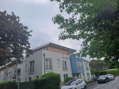 Hürth Penthouse Top-Lage 1570 € - 125 m² / 3 Zimmer + 2 Bäder + Dachterrasse / Keller  + 2 TG-Plätze