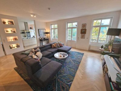 Exclusive 3-room apartment in top renovated old building in best location of Wiesbaden