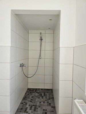Krefeld-City: Helle 2-Zimmer-Wohnung