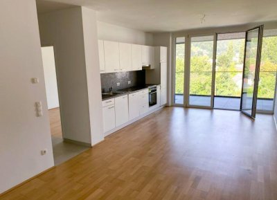 2-Zimmer Neubauwohnung mit großer Loggia