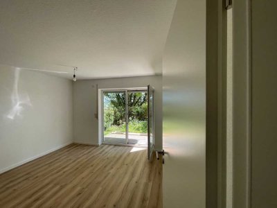 Süße 2 Zi Terrassen Wohnung mit Stellplatz