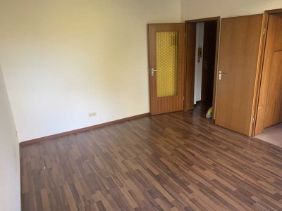 Teilmöbliertes Appartement für 1 Person /KONTAKT NUR TELEFONISCH: 0160-95657975 (keine SMS/Mail)