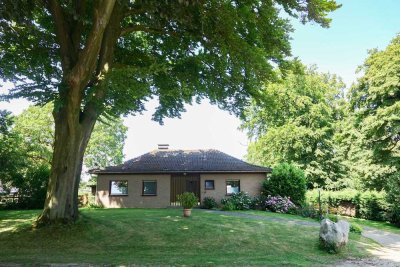 Charmanter Bungalow auf idyllischer Hofanlage