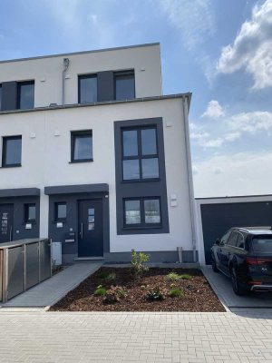 Attraktives 5-Zimmer-Reihenendhaus mit gehobener Innenausstattung