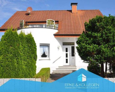 ruhige Lage // Sackgasse // Garage // Einbauküche