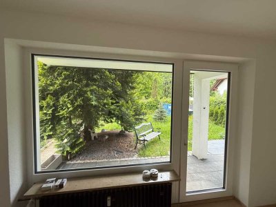 Erstbezug nach Sanierung/Renovierung: 2,5-Zimmer-Whg. (rd. 68 m2) mit Einbauküche in schöner Lage