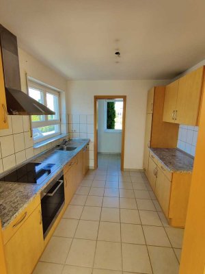 800 € - 90 m² - 3.0 Zi.