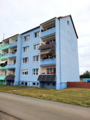 Die perfekte Gelegenheit für Kapitalanleger. Neuwertige 3 Zimmerwohnung mit Balkon und Garage.