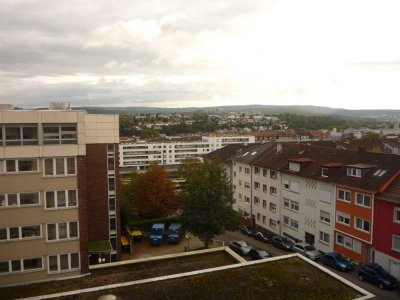 Exklusive, modernisierte 1-Raum-DG-Wohnung in Pforzheim