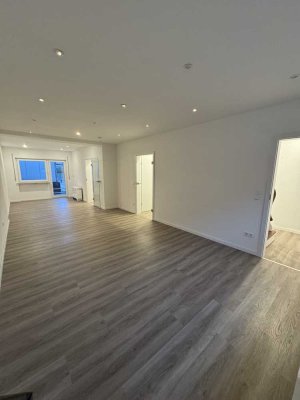 Charmantes Haus mit Eigenheimcharakter und stilvoller Einbauküche