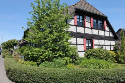 Einziehen und wohlfühlen! Attraktive Doppelhaushälfte im Fachwerkstil in Wachtberg!