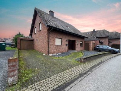 Traumhafte Lage: Freistehendes Einfamilienhaus mit großem Grundstück direkt am Ortskern von Sevelen