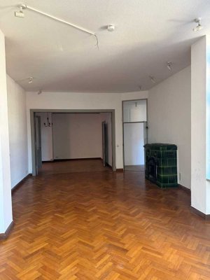 Stilvolles Wohnen und Arbeiten in historischem Gebäude