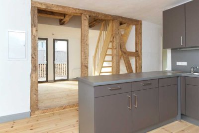 Wunderschöne Maisonette-Wohnung, EBK, Balkon, exklusive Ausstattung, Zentrumsnähe